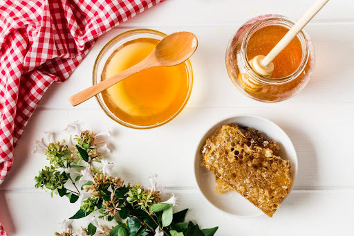 Raw Honey vs Organic Honey: What's the Difference?